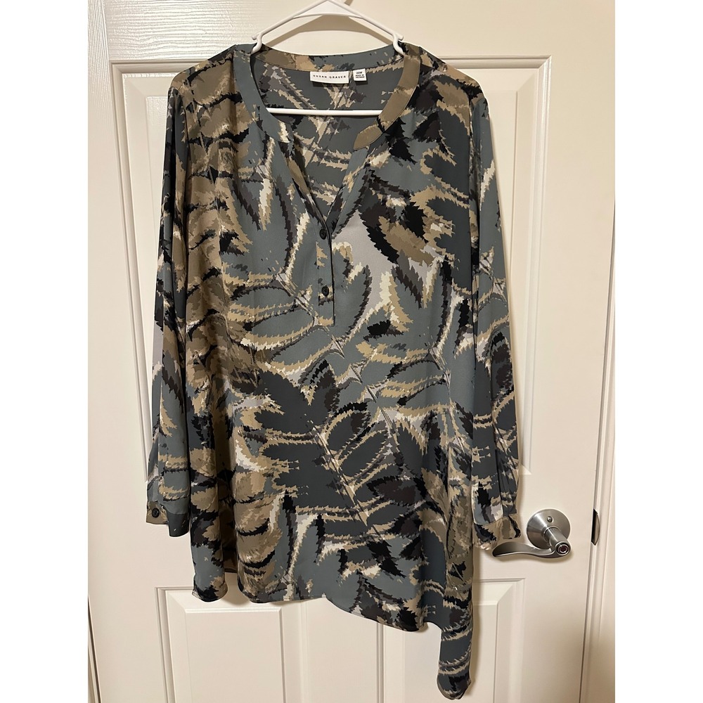 Susan Graver Tunic Top Womens 20W Grey Abstract Leaf Asymmetrical Button Blouse